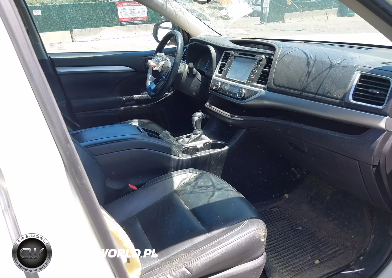 2016 Toyota Highlander Xle V6 VIN:5TDJKRFH8GS266986 - 5