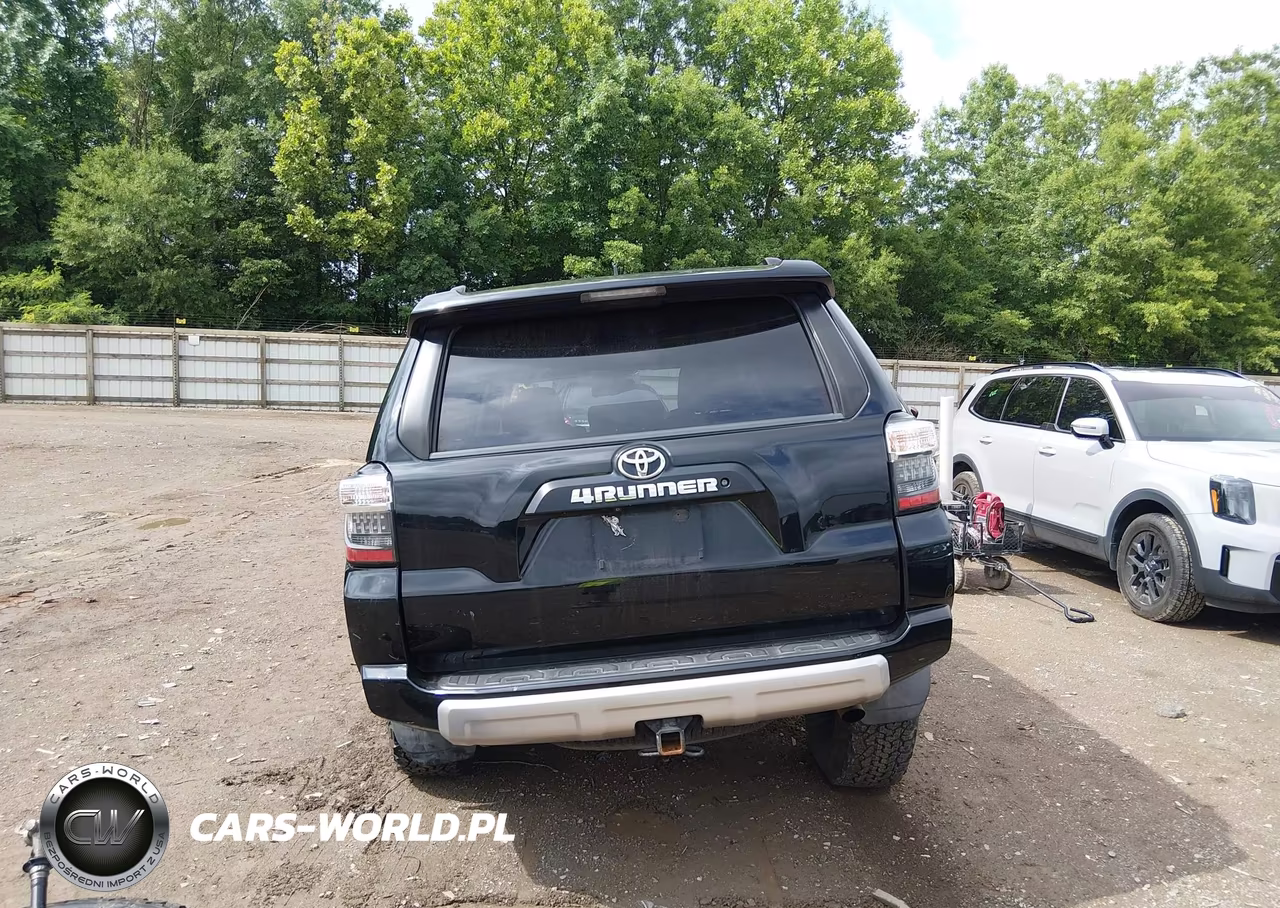 2018 Toyota 4Runner Trd Off Road Premium VIN:JTEBU5JRXJ5571714 - 16