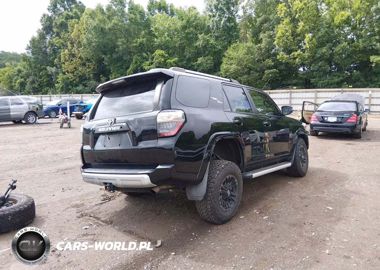 2018 Toyota 4Runner Trd Off Road Premium VIN:JTEBU5JRXJ5571714 - 4