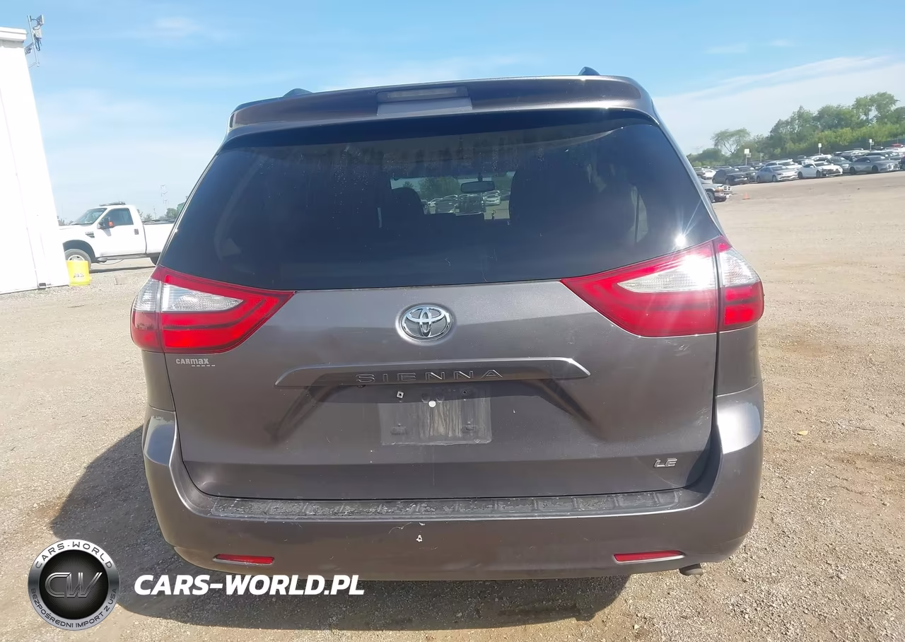 2015 Toyota Sienna Le 8 Passenger VIN:5TDKK3DC9FS540025 - 17
