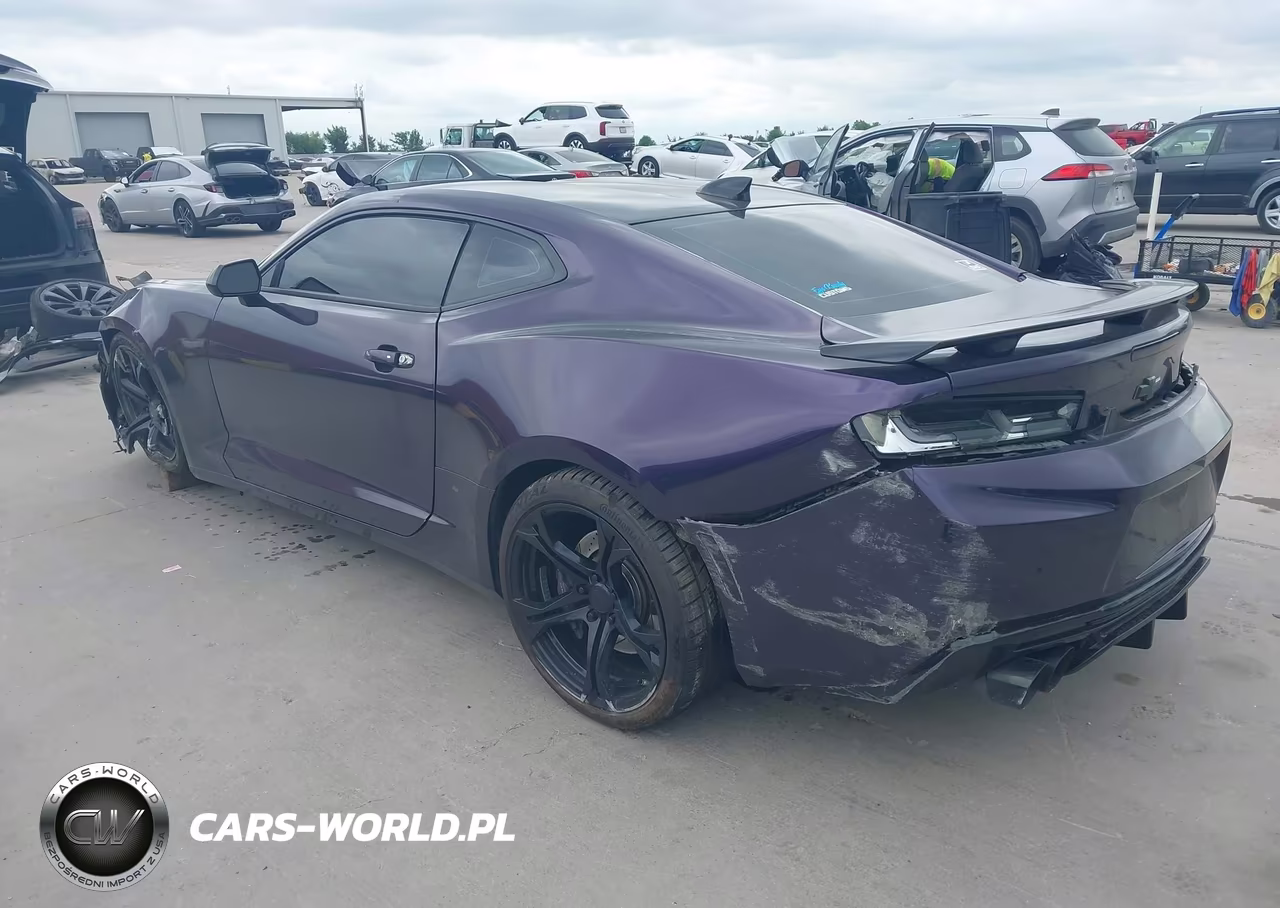 2018 Chevrolet Camaro 2Ss VIN:1G1FH1R73J0185583 - 3