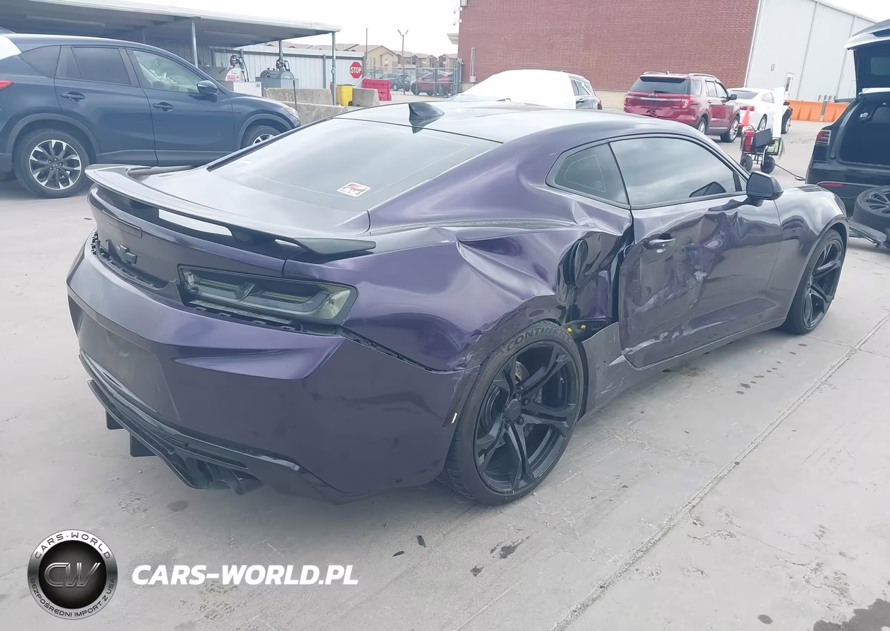 2018 Chevrolet Camaro 2Ss VIN:1G1FH1R73J0185583 - 4
