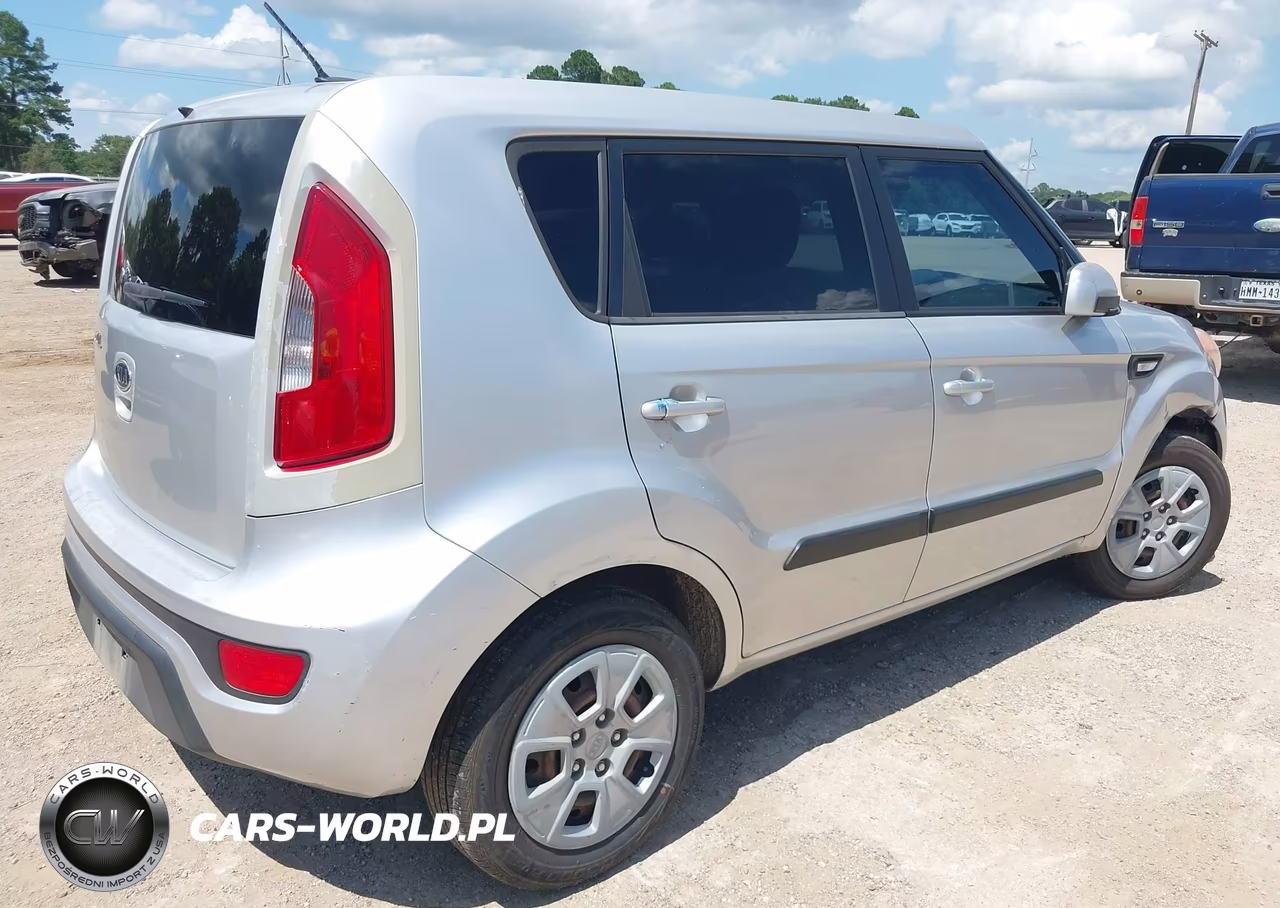 2012 Kia Soul VIN:KNDJT2A52C7451623 - 4