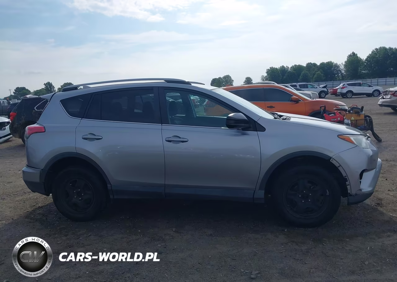 2018 Toyota Rav4 Le VIN:2T3ZFREV0JW414827 - 13