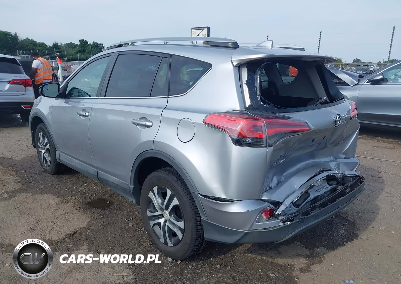 2018 Toyota Rav4 Le VIN:2T3ZFREV0JW414827 - 3