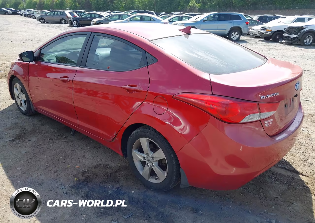 2013 Hyundai Elantra Gls VIN:KMHDH4AEXDU945866 - 3