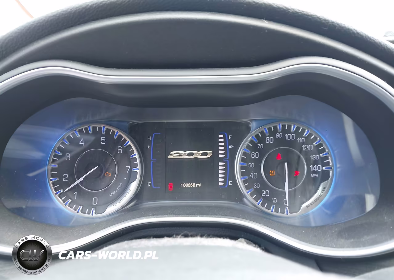 2015 Chrysler 200 Limited VIN:1C3CCCAB5FN541342 - 7