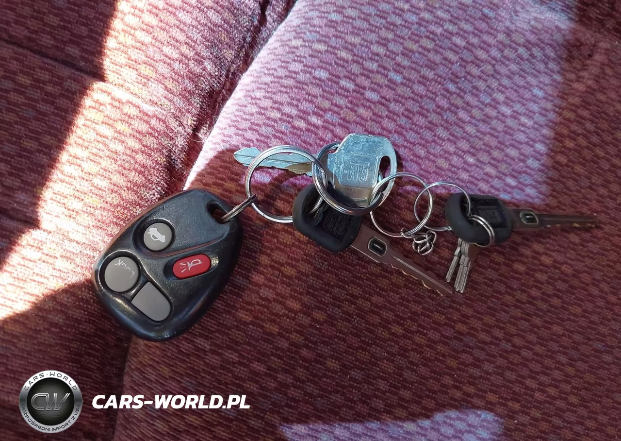 1998 Buick Century Custom VIN:2G4WS52M0W1545545 - 11