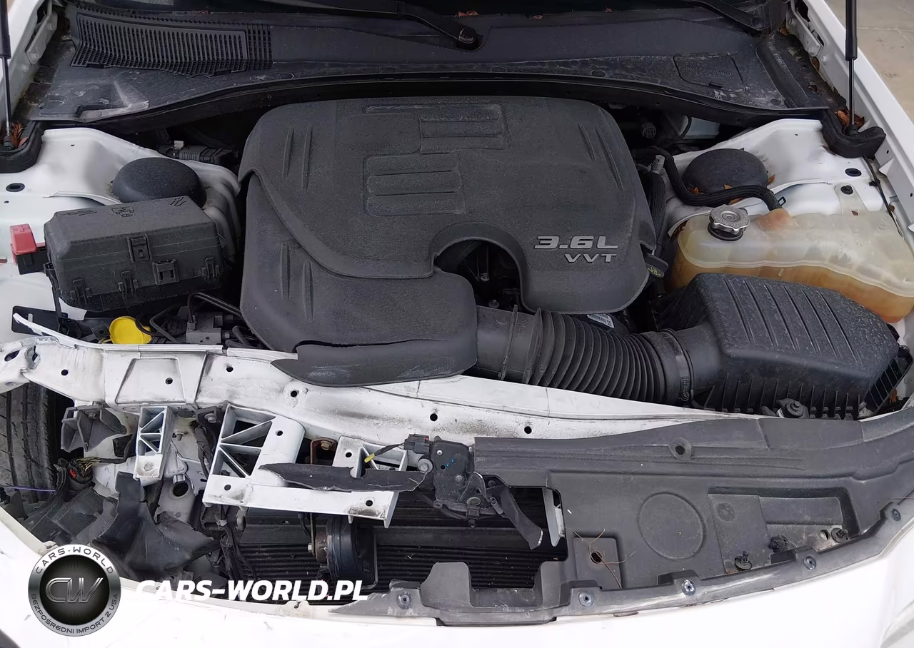 2020 Chrysler 300 Limited VIN:2C3CCAEG4LH127922 - 10