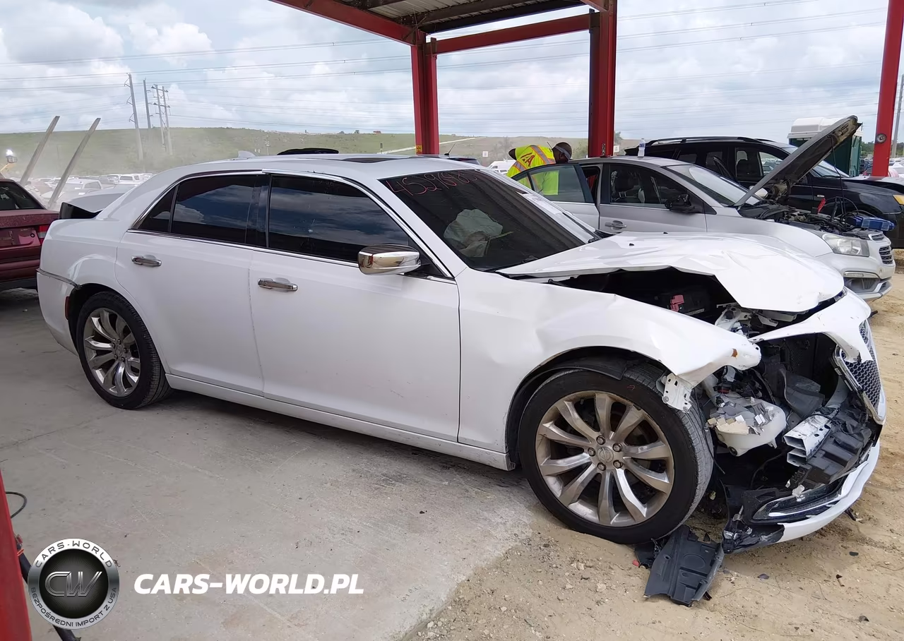 2020 Chrysler 300 Limited VIN:2C3CCAEG4LH127922 - 14