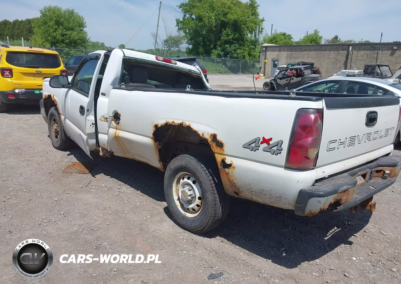 2004 Chevrolet Silverado 1500 Work Truck VIN:1GCEK14V94E111926 - 3