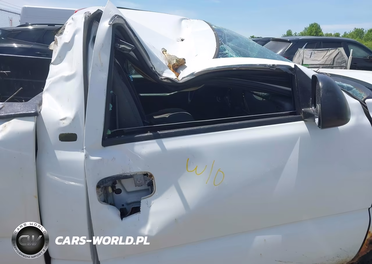 2004 Chevrolet Silverado 1500 Work Truck VIN:1GCEK14V94E111926 - 5