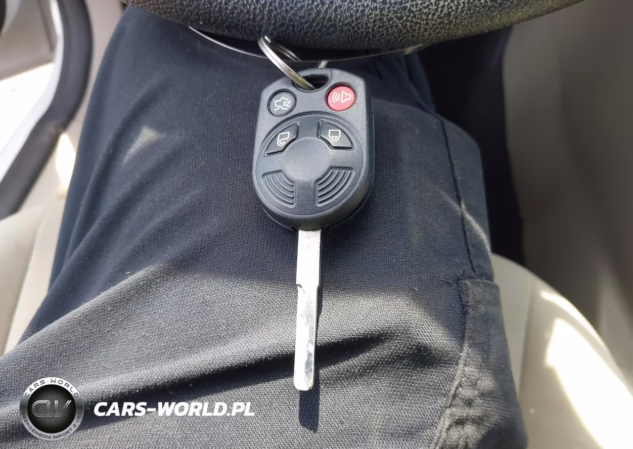 2018 Ford Focus Se VIN:1FADP3F20JL262565 - 11