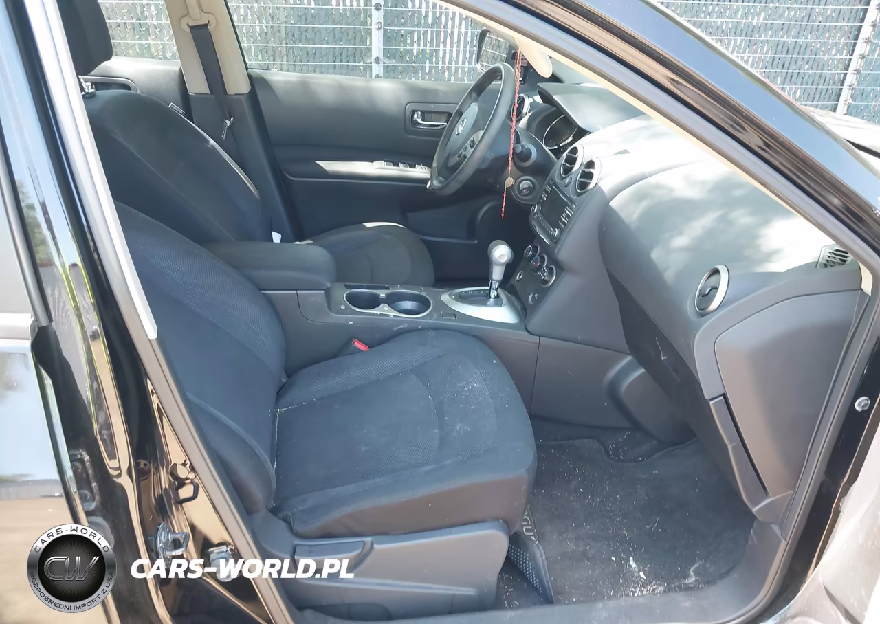 2015 Nissan Rogue Select S VIN:JN8AS5MV8FW255815 - 5