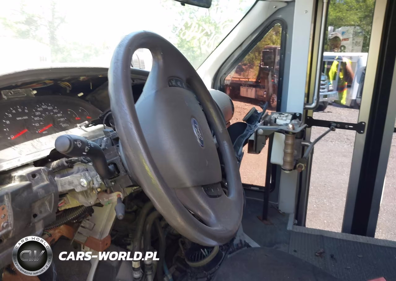 2008 Ford E-350 Cutaway VIN:1FD3E35S78DA39548 - 7