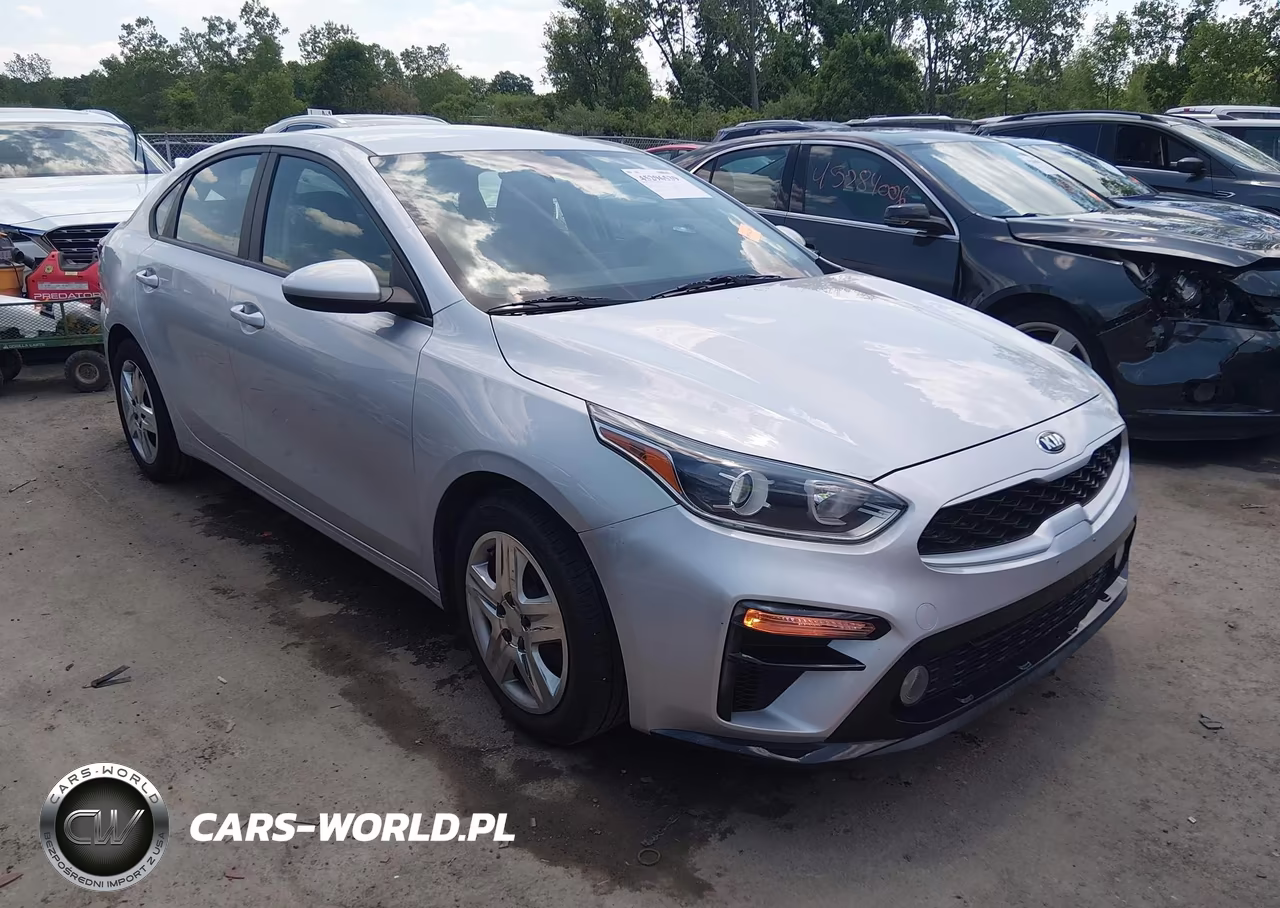 2020 Kia Forte Lxs – zdjęcie 1 z 17