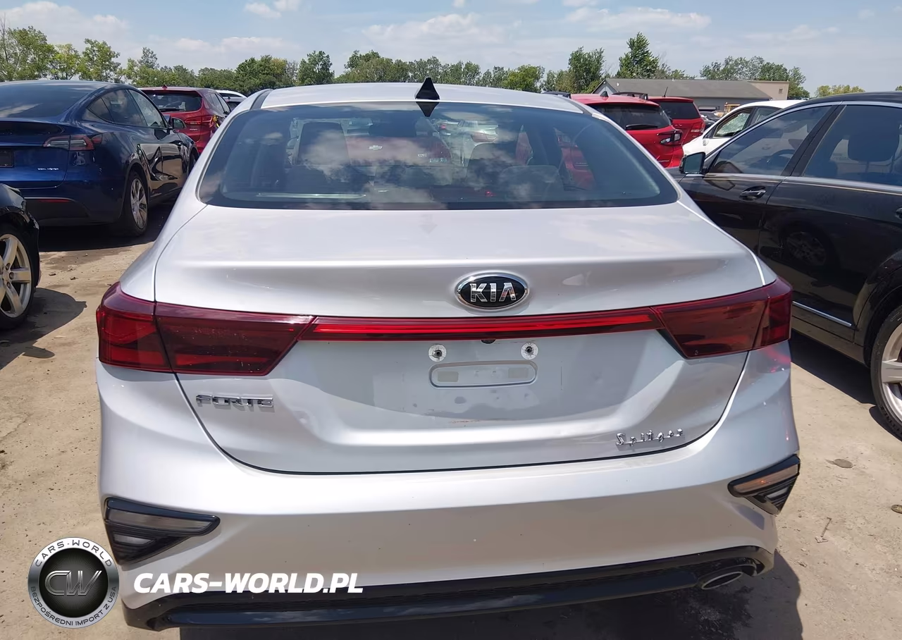 2020 Kia Forte Lxs VIN:3KPF24AD0LE235636 - 16