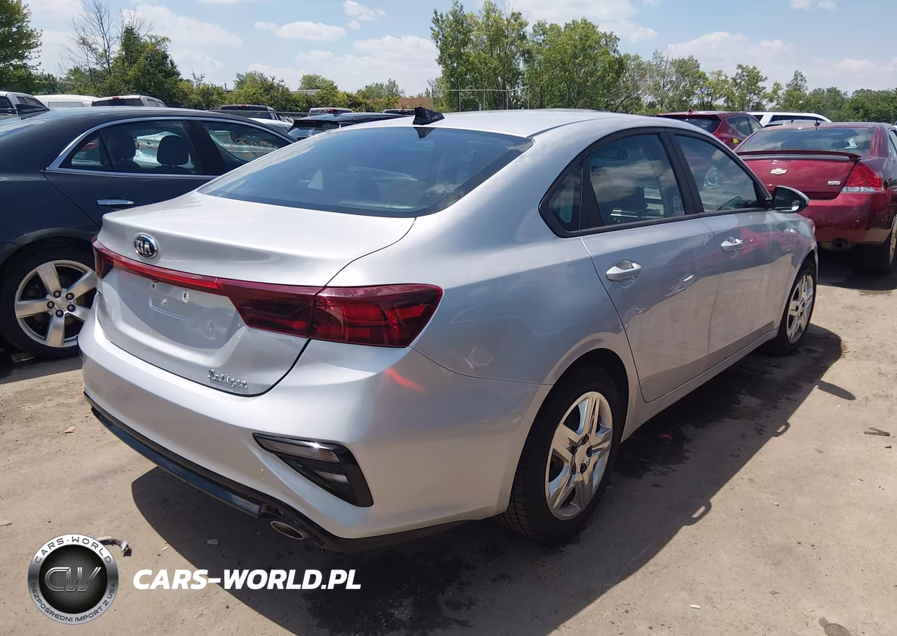 2020 Kia Forte Lxs VIN:3KPF24AD0LE235636 - 4