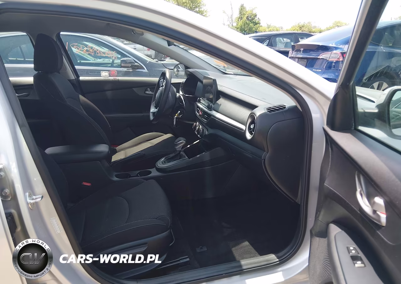 2020 Kia Forte Lxs VIN:3KPF24AD0LE235636 - 5
