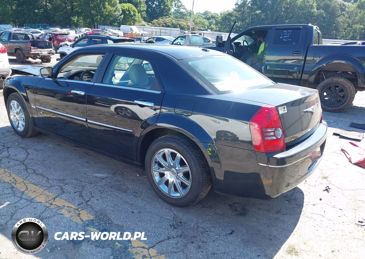 2010 Chrysler 300 Touring-Signature Series-Executive Series VIN:2C3CA5CV9AH211293 - 3