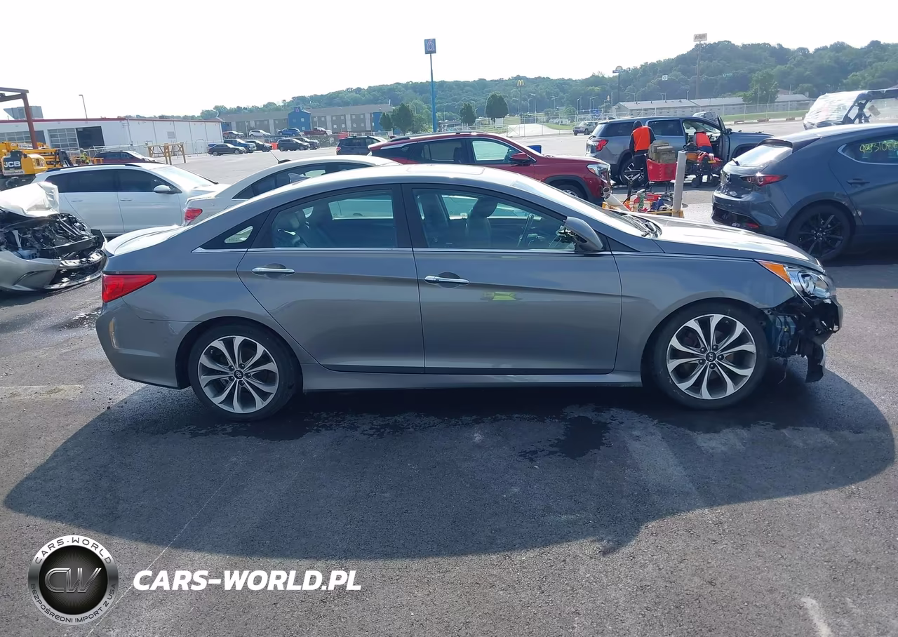 2014 Hyundai Sonata Se VIN:5NPEC4AC7EH824701 - 13