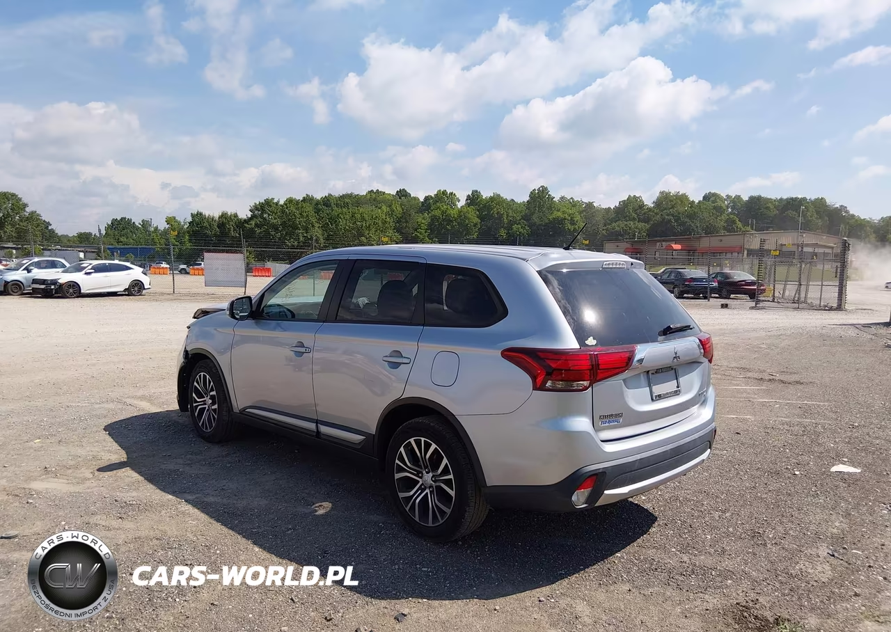 2016 Mitsubishi Outlander Se-Sel VIN:JA4AD3A36GZ010311 - 3