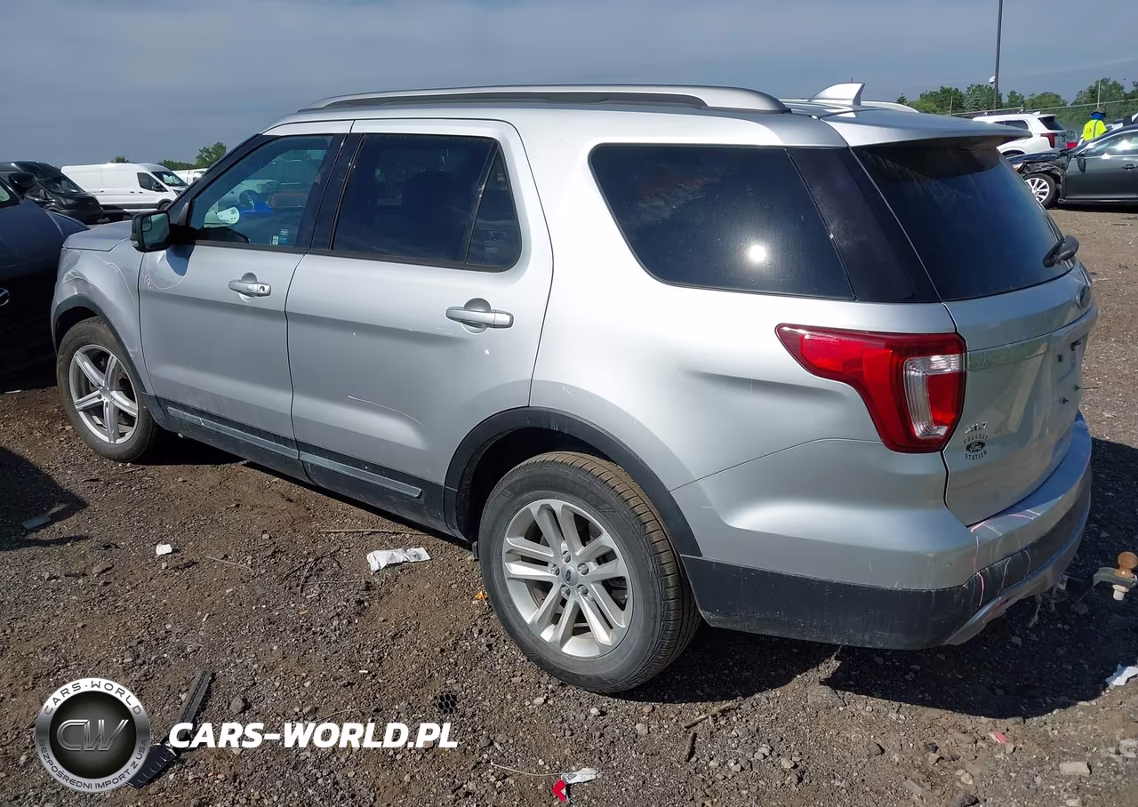 2016 Ford Explorer Xlt VIN:1FM5K7D86GGB94524 - 3