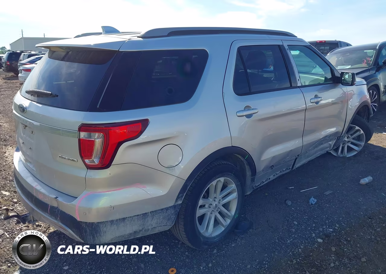 2016 Ford Explorer Xlt VIN:1FM5K7D86GGB94524 - 4