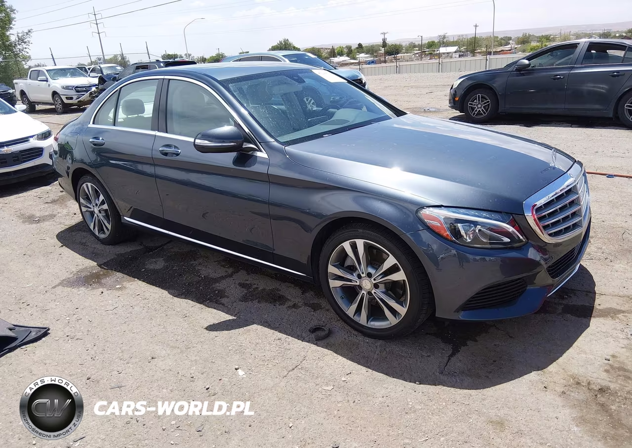2015 Mercedes-Benz C 300 Luxury 4Matic – zdjęcie 1 z 16
