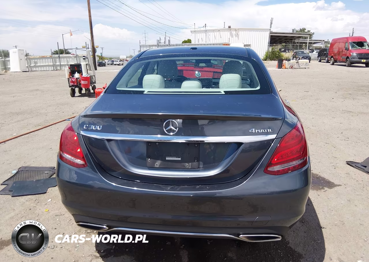 2015 Mercedes-Benz C 300 Luxury 4Matic VIN:55SWF4KB9FU082785 - 16