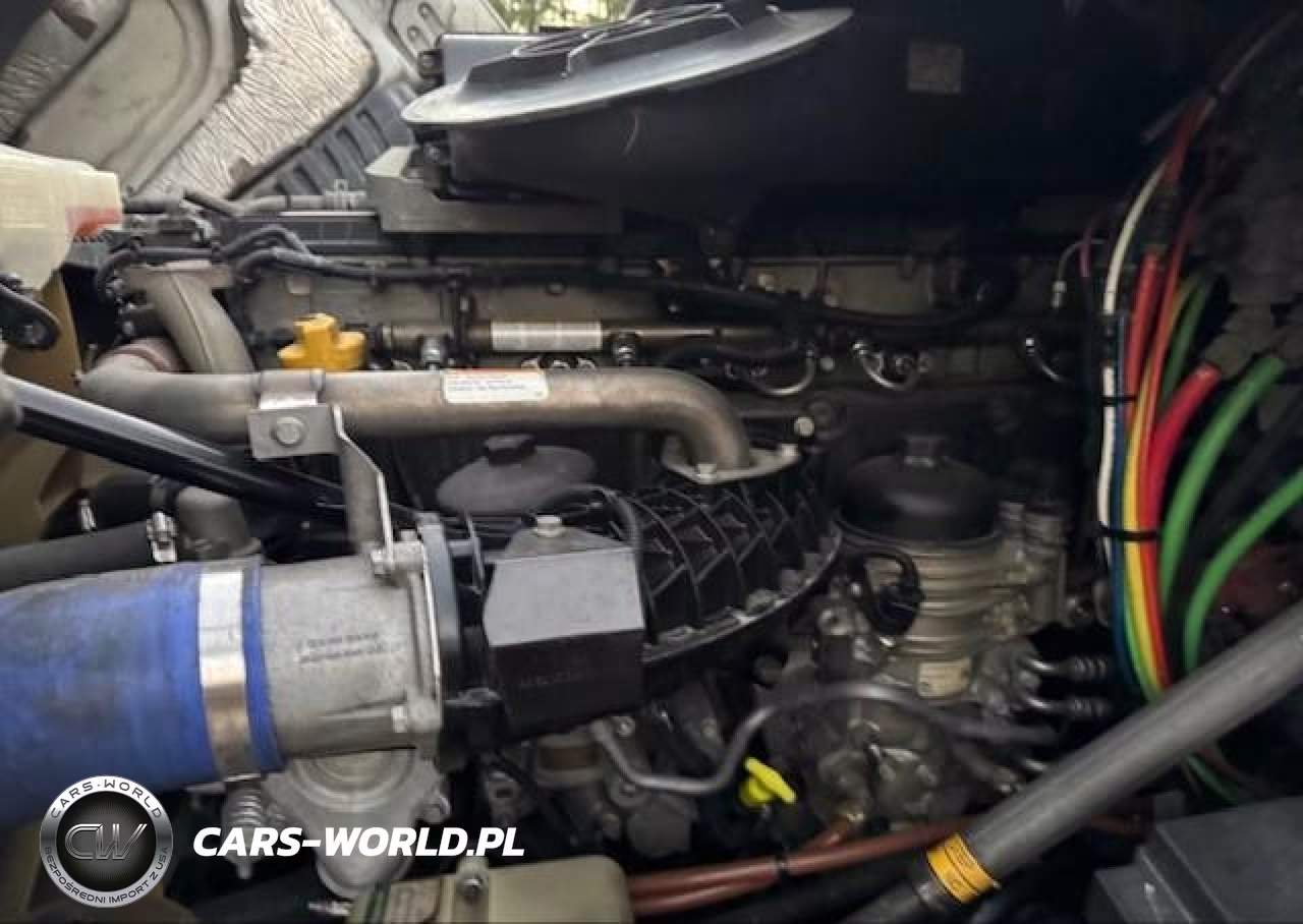 2019 Freightliner Cascadia 125 VIN:3AKJGLDR4KDKE5487 - 10