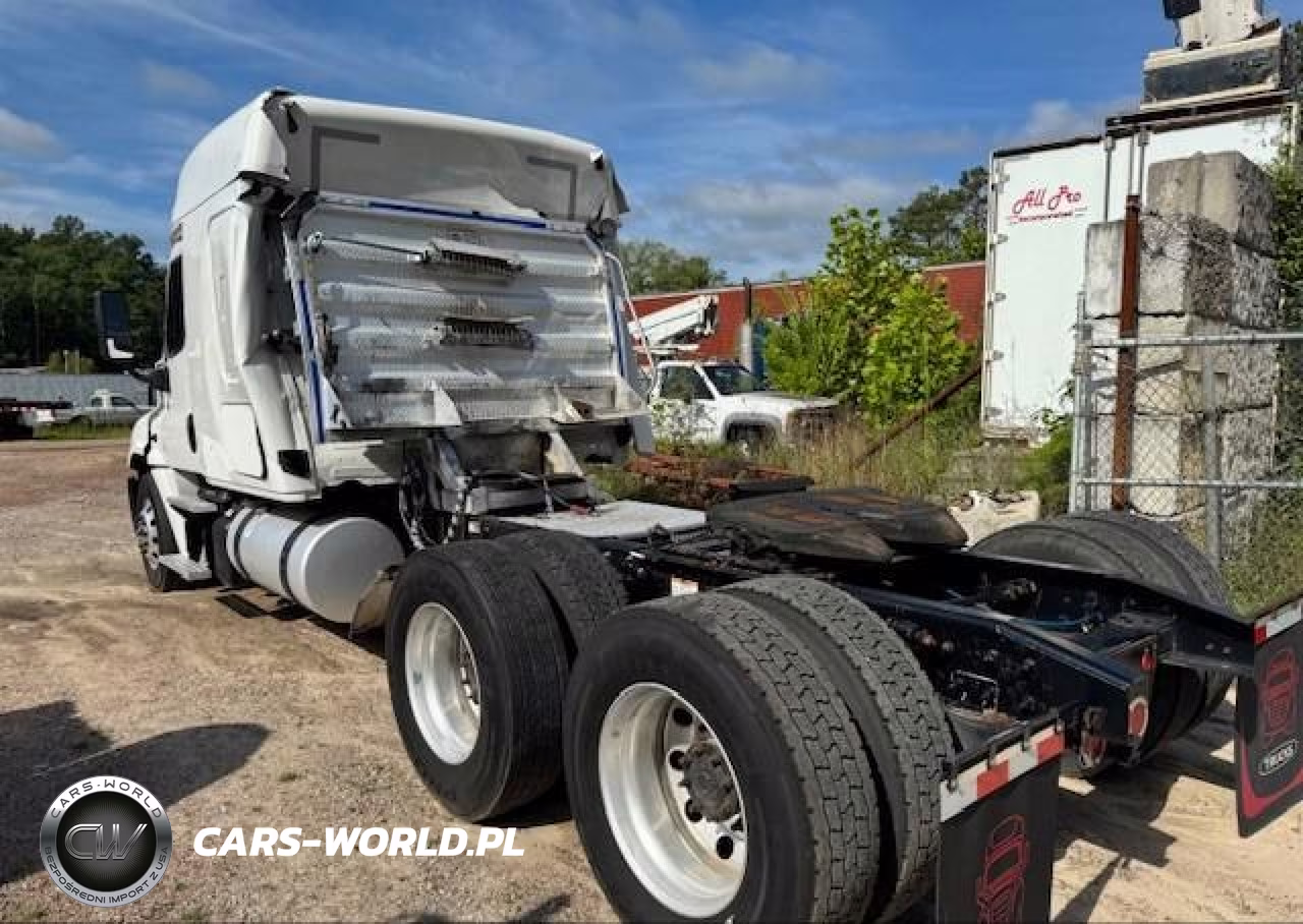 2019 Freightliner Cascadia 125 VIN:3AKJGLDR4KDKE5487 - 3