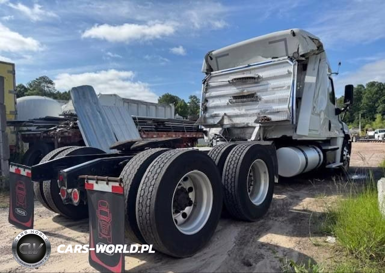 2019 Freightliner Cascadia 125 VIN:3AKJGLDR4KDKE5487 - 4