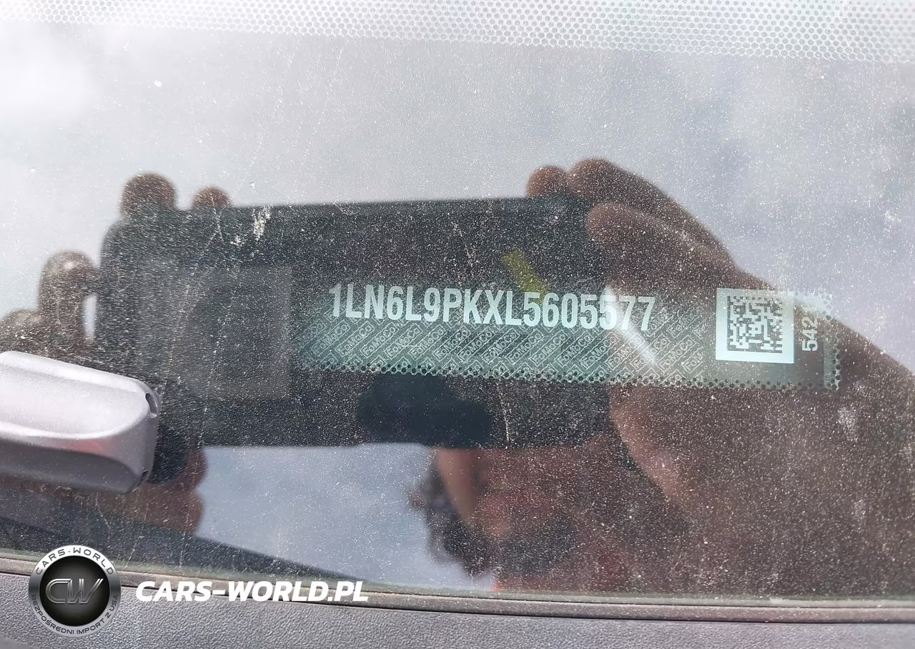 2020 Lincoln Continental Standard VIN:1LN6L9PKXL5605577 - 9