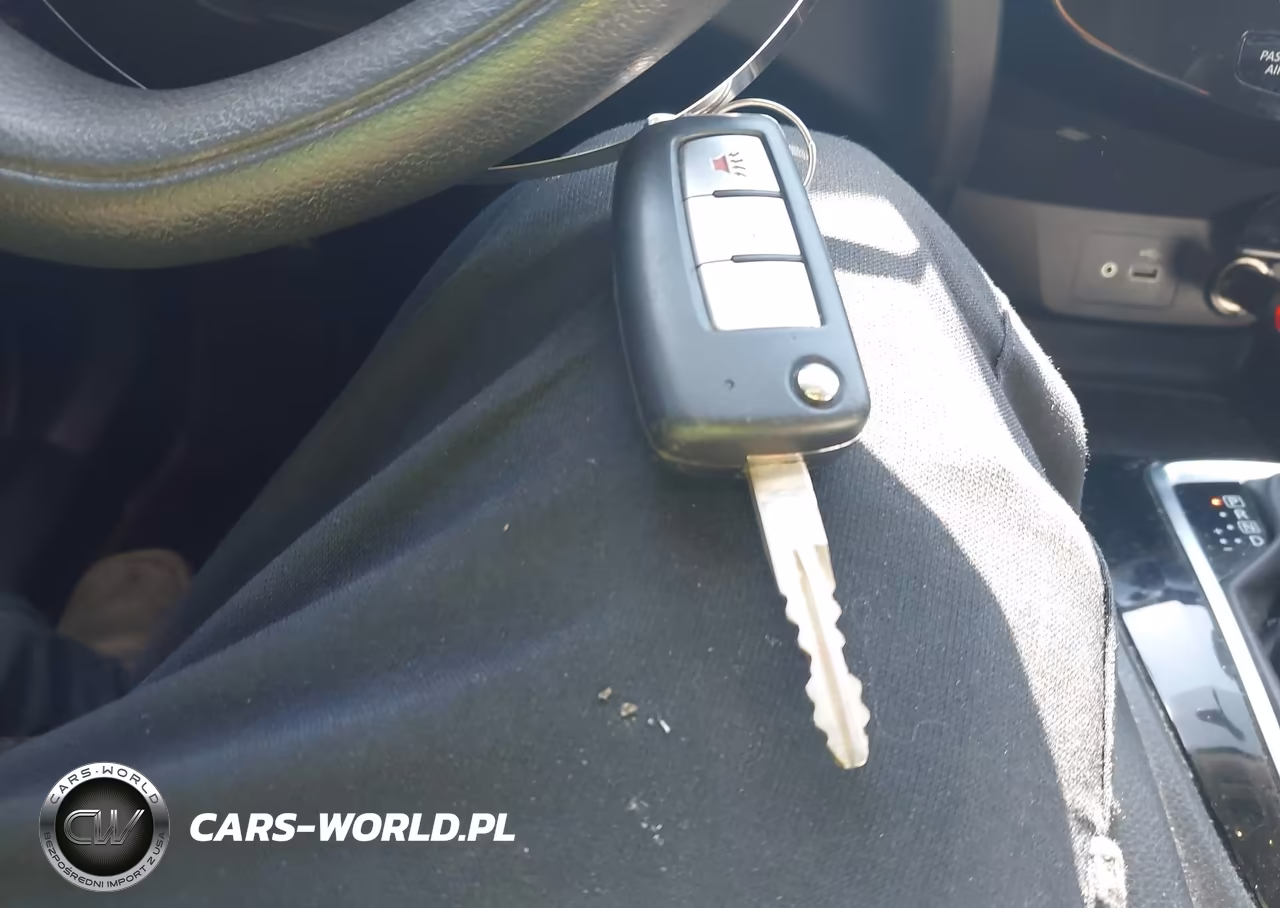 2019 Nissan Rogue Sport S VIN:JN1BJ1CP9KW215514 - 11