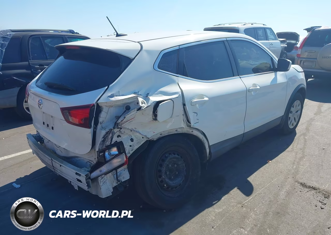 2019 Nissan Rogue Sport S VIN:JN1BJ1CP9KW215514 - 4