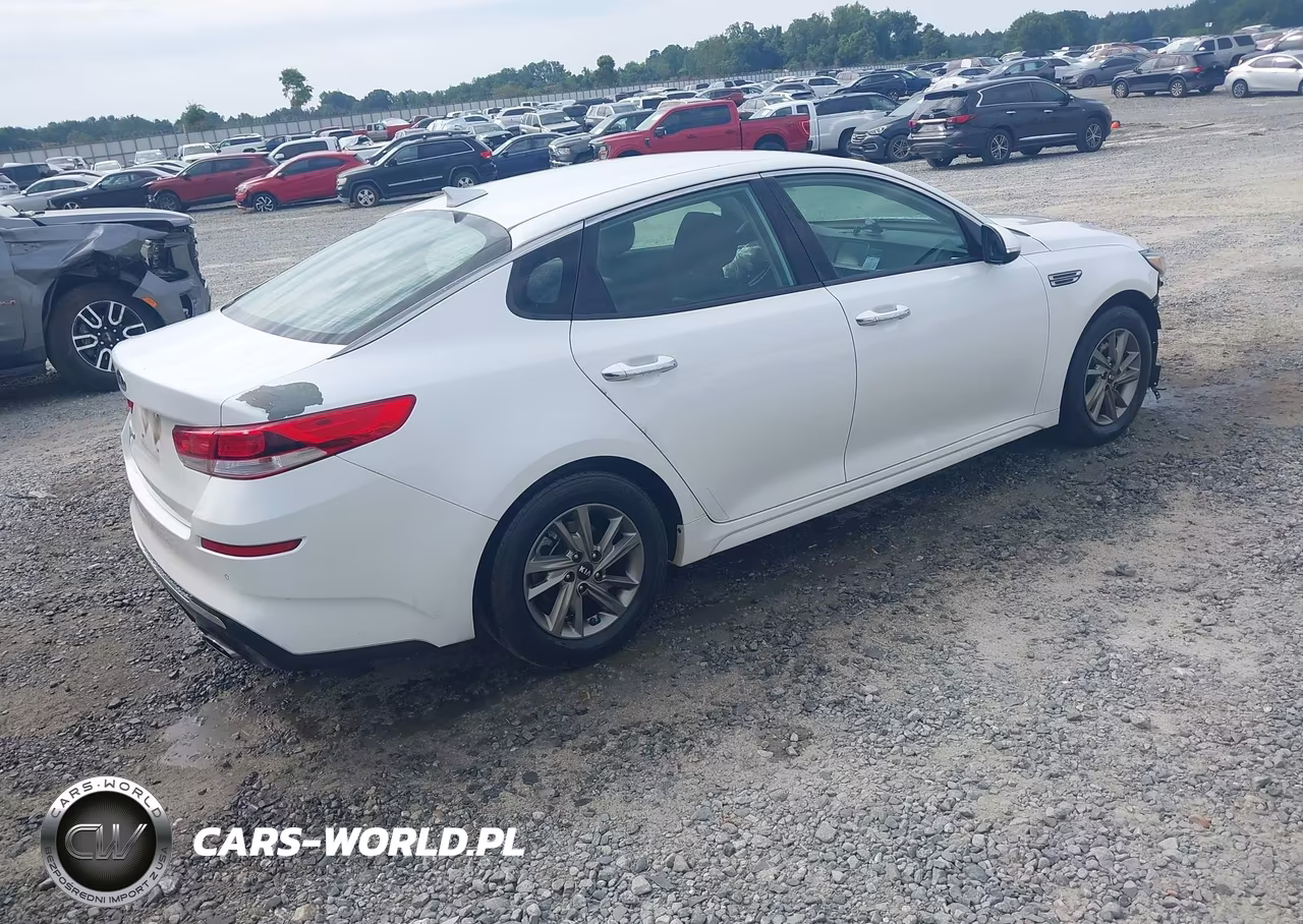 2019 Kia Optima Lx VIN:5XXGT4L38KG333230 - 4