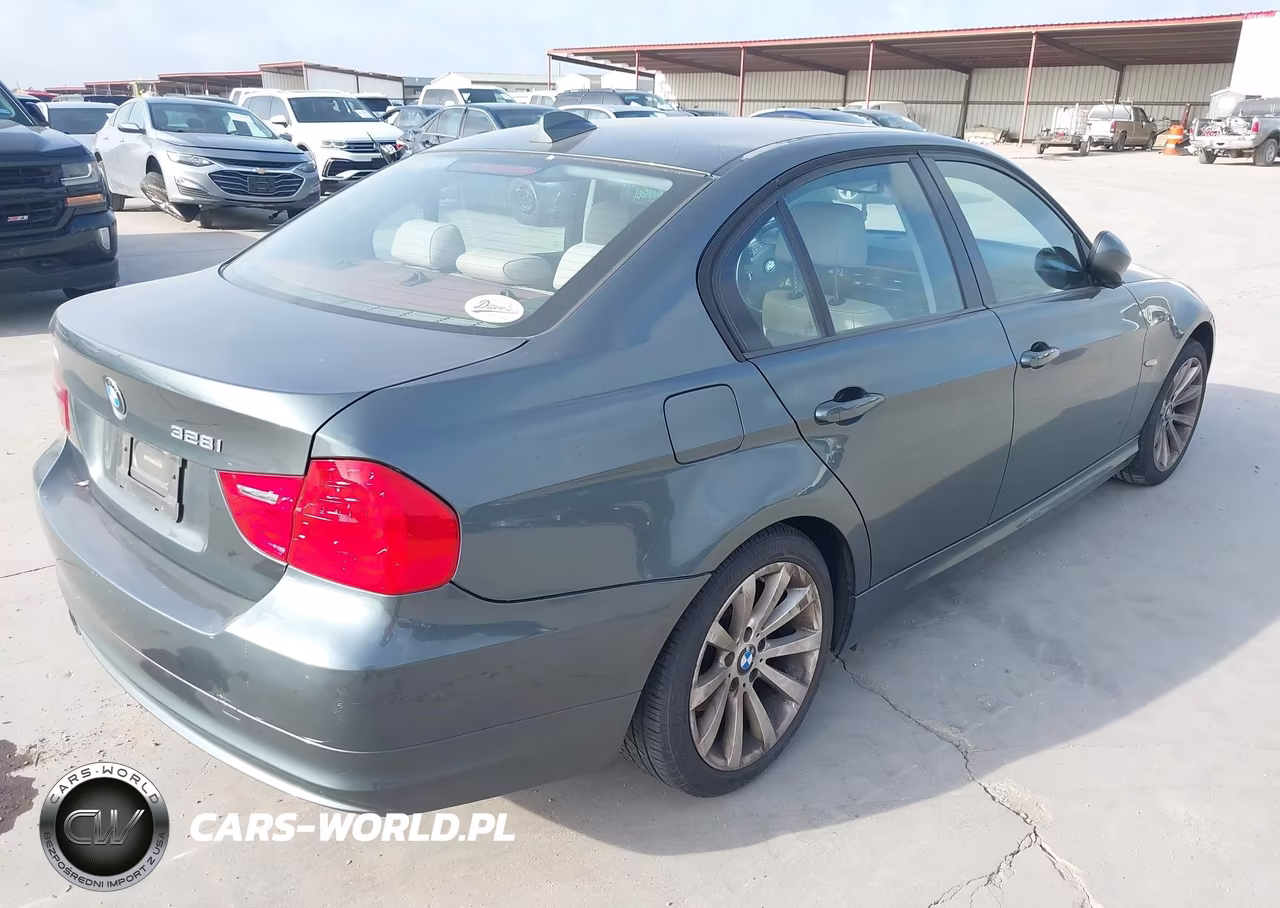 2009 BMW 328I VIN:WBAPH57569NM32563 - 4