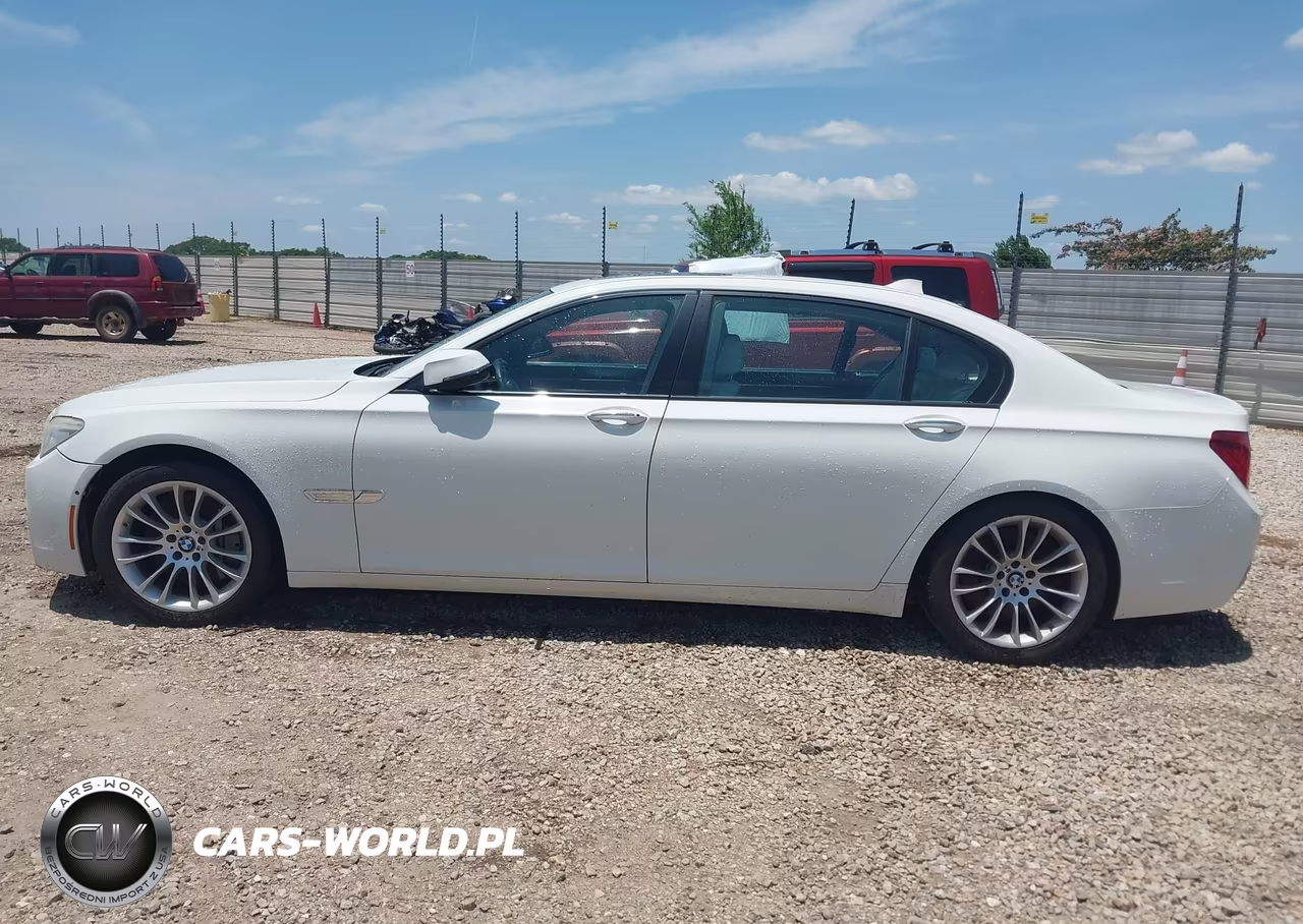 2014 BMW Alpina B7 xDrive VIN:WBAYF8C52ED653630 - 14