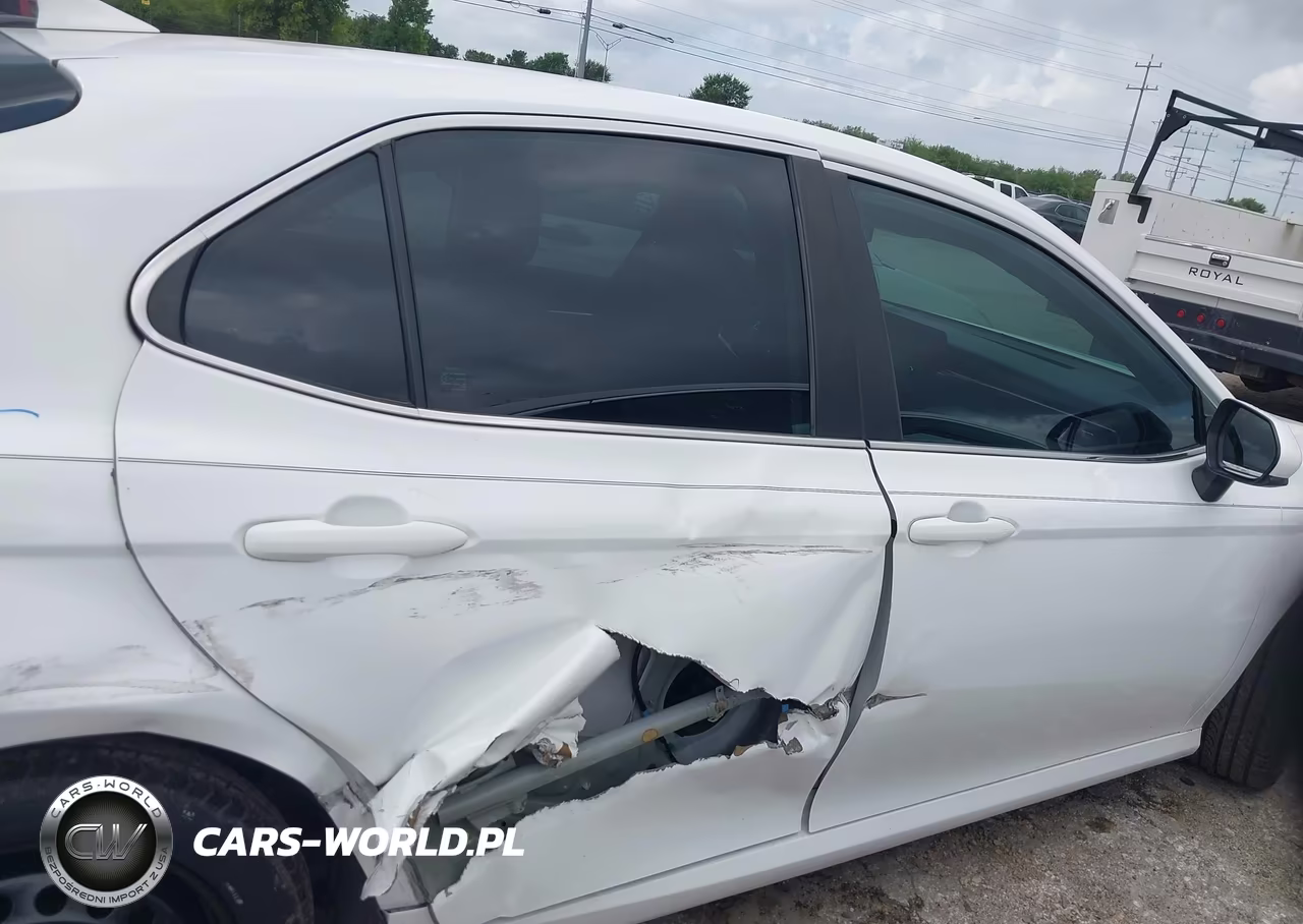 2022 Toyota Camry Le Hybrid VIN:4T1C31AK1NU041680 - 14