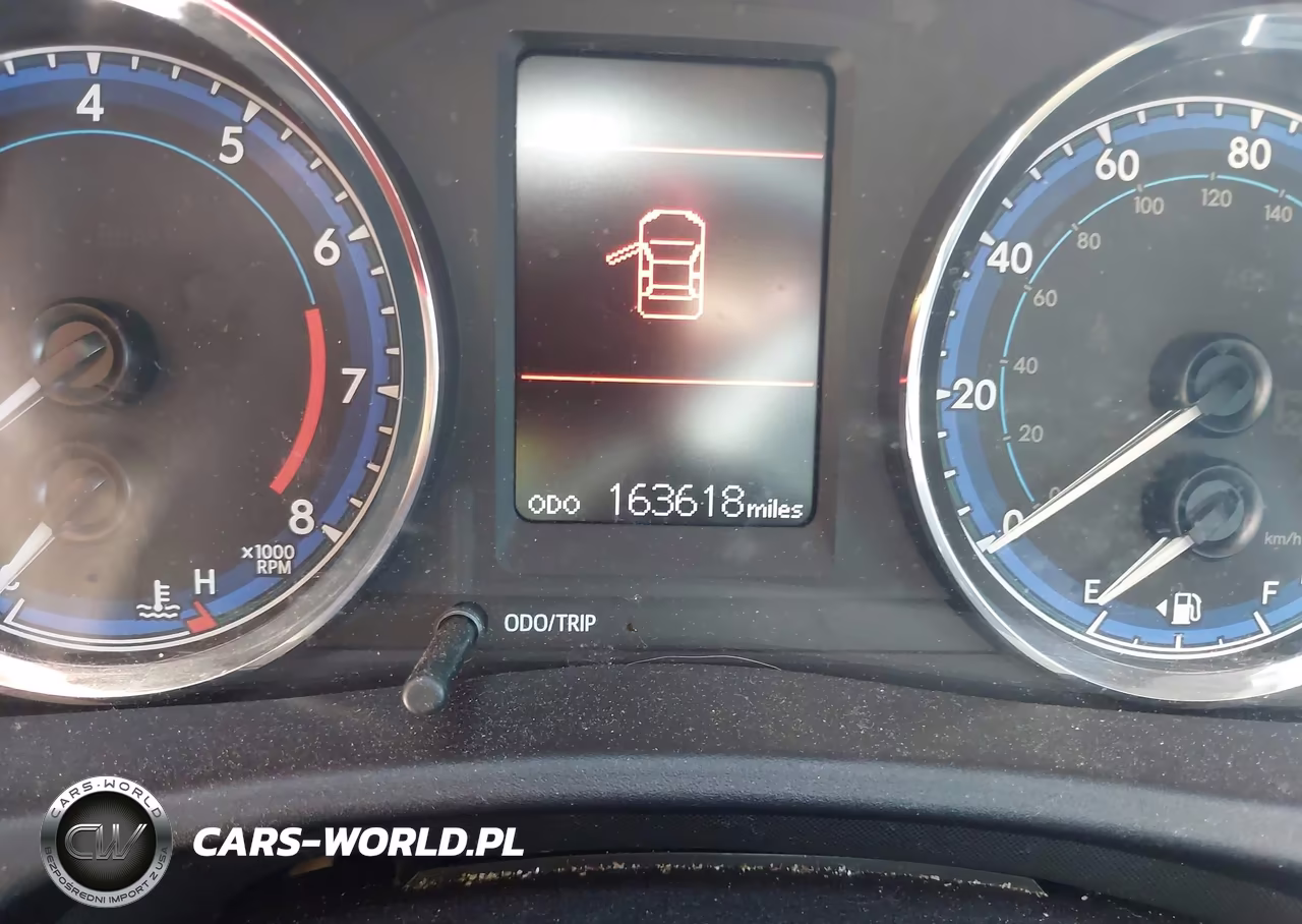 2018 Toyota Corolla Le VIN:2T1BURHE5JC981290 - 15