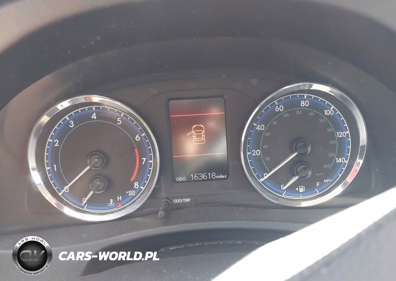 2018 Toyota Corolla Le VIN:2T1BURHE5JC981290 - 7