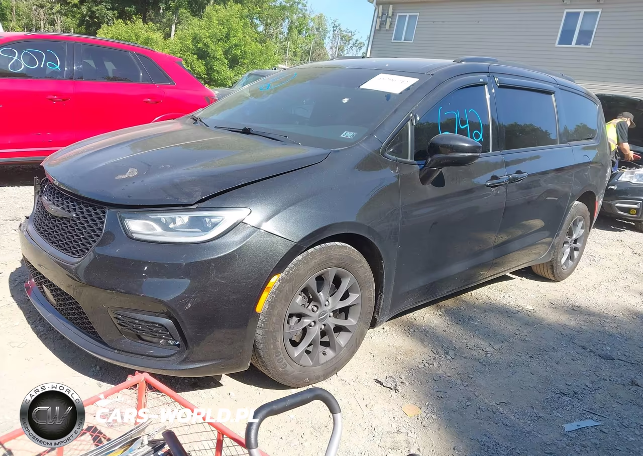 2022 Chrysler Pacifica Touring L VIN:2C4RC1BG0NR151044 - 2