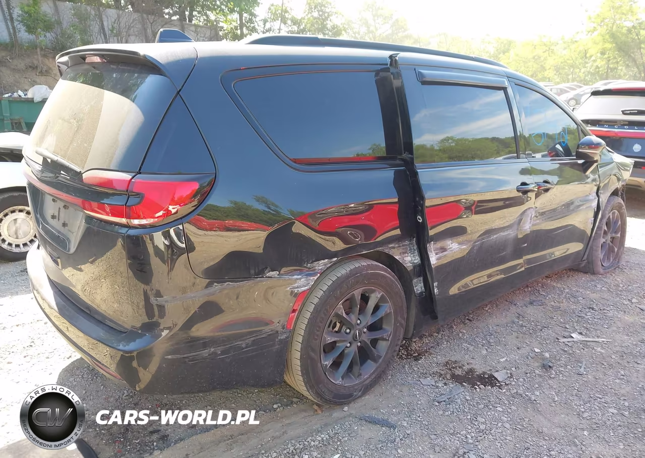 2022 Chrysler Pacifica Touring L VIN:2C4RC1BG0NR151044 - 4