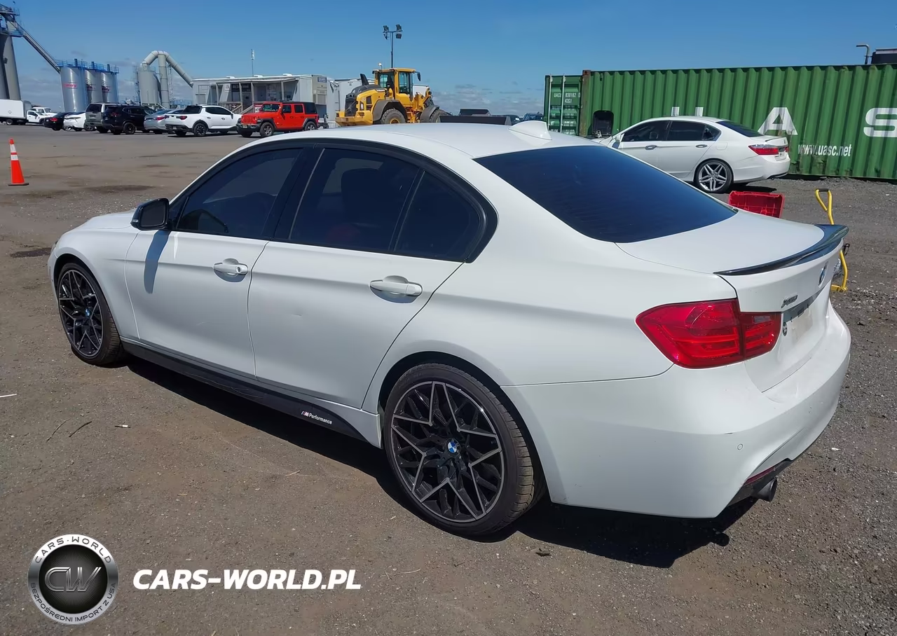 2013 BMW 335I xDrive VIN:WBA3B9C54DJ899235 - 3