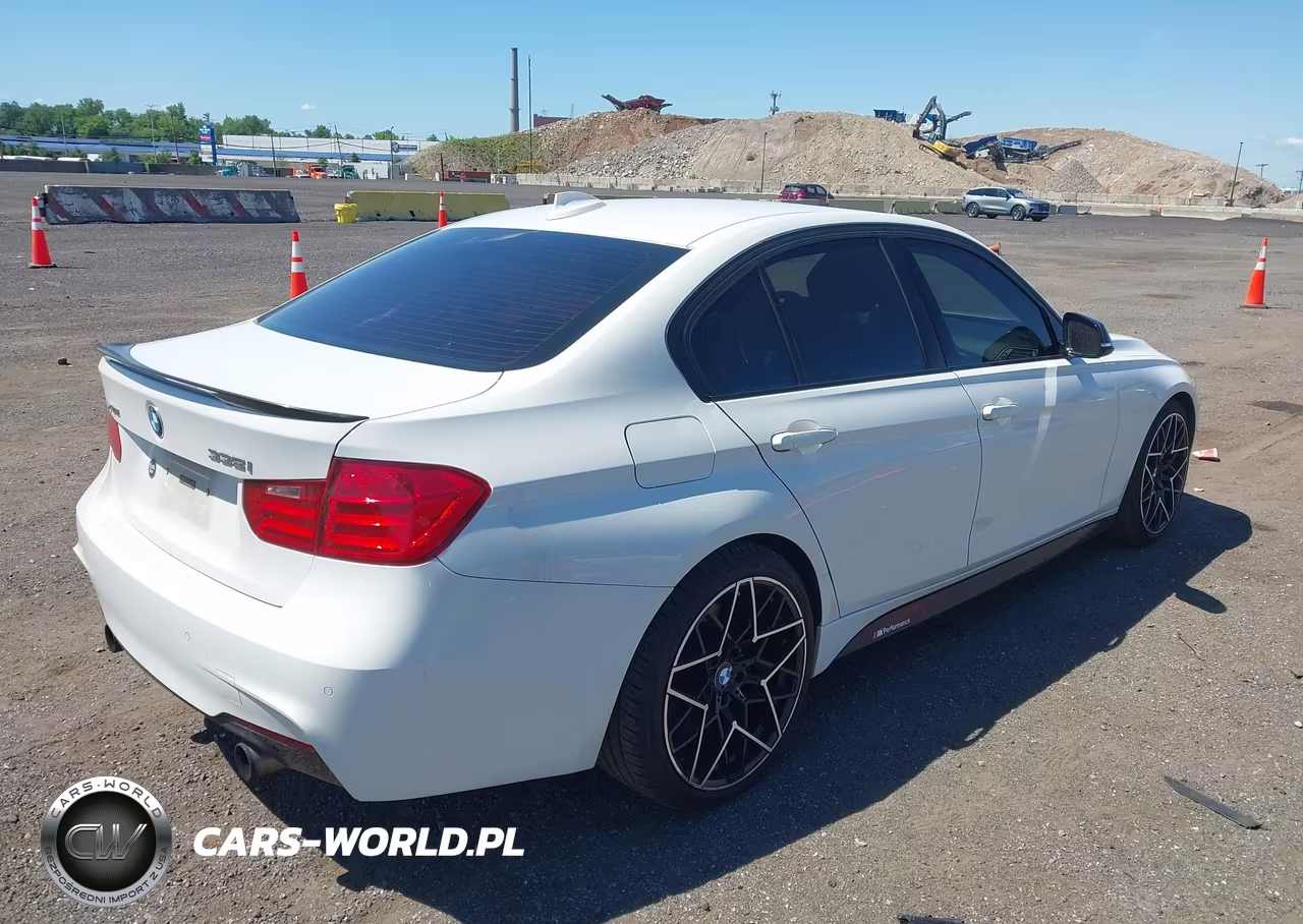 2013 BMW 335I xDrive VIN:WBA3B9C54DJ899235 - 4