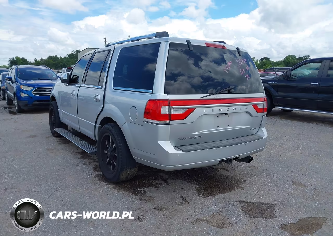 2015 Lincoln Navigator VIN:5LMJJ2HT7FEJ12424 - 3