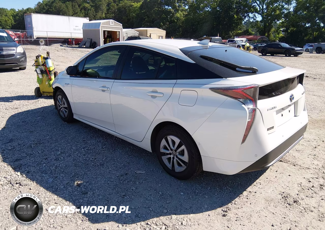 2018 Toyota Prius Two VIN:JTDKBRFUXJ3062703 - 3