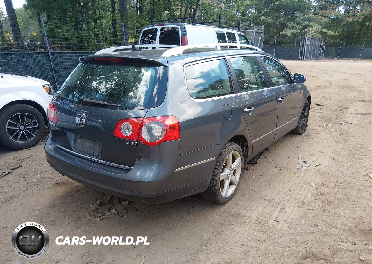 2010 Volkswagen Passat Komfort VIN:WVWXK7AN0AE055659 - 4