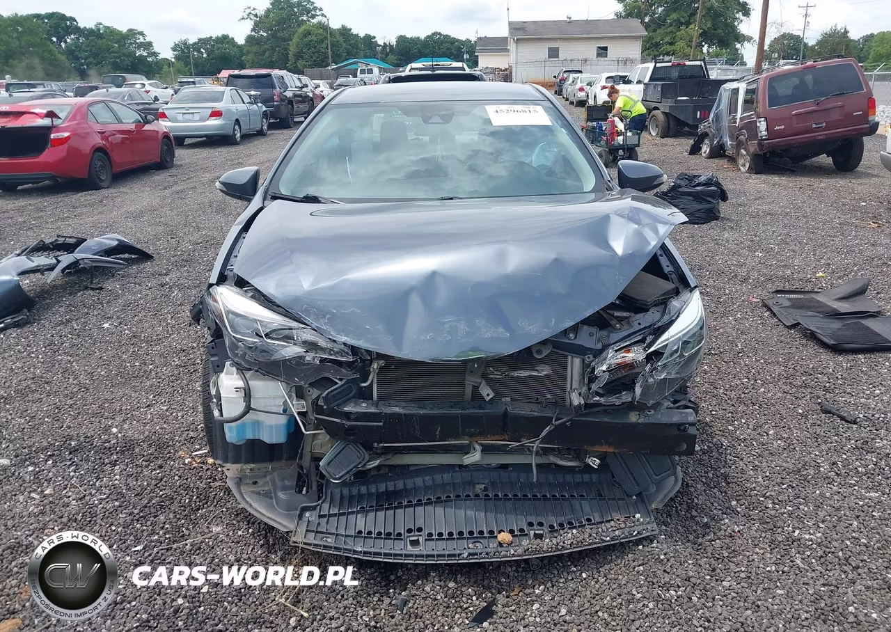 2018 Toyota Corolla Se VIN:5YFBURHE3JP824695 - 12